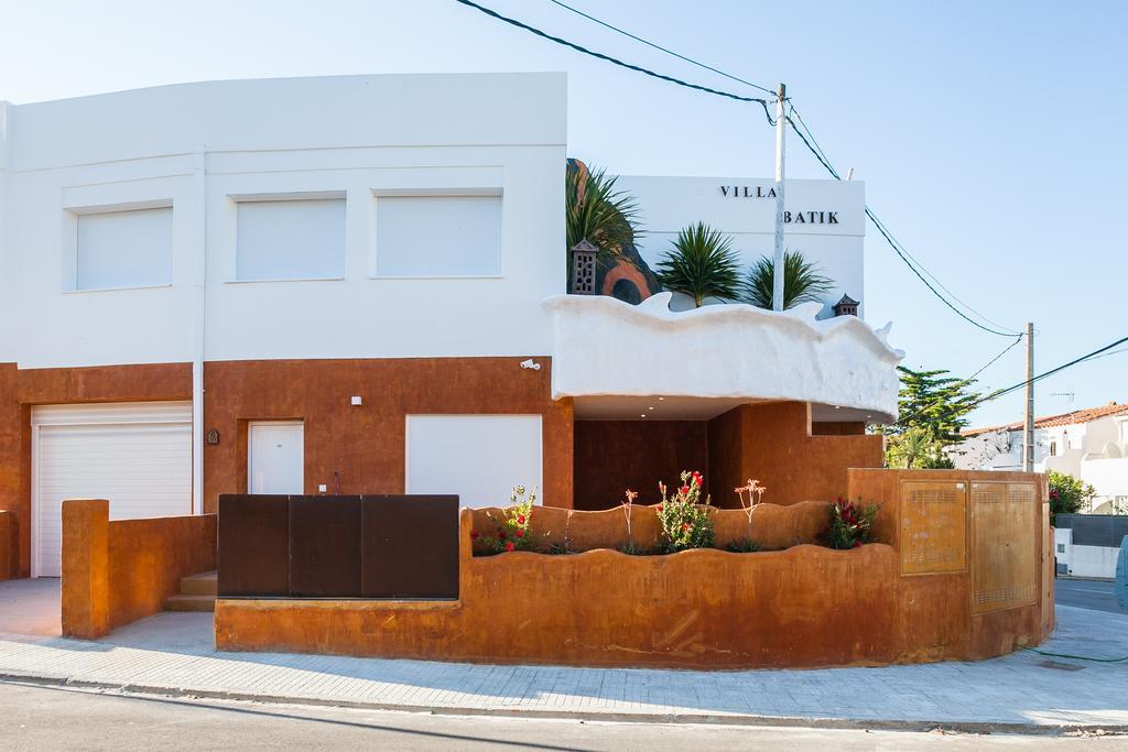 Vista Roses Mar - Villas Batik Exteriör bild